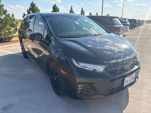 Used 2026 Honda Odyssey Sport-L image 11
