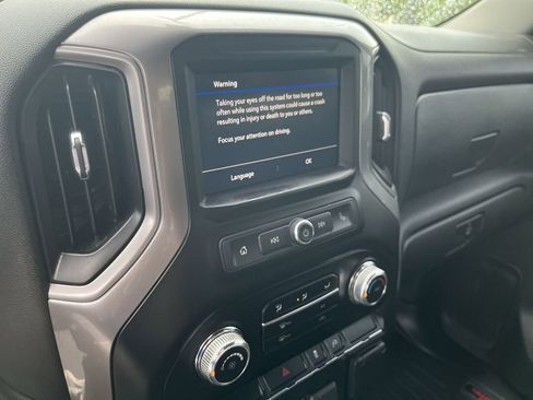 Used 2020 GMC Sierra 3500 4x4 Crew Cab w/ Convenience Package image 15