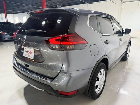 Used 2018 Nissan Rogue S image 7