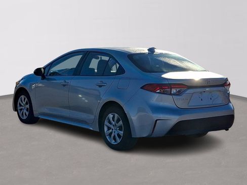 Used 2024 Toyota Corolla LE image 4