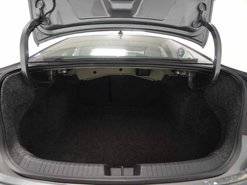 Used 2025 Volkswagen Jetta SE FWD image 11