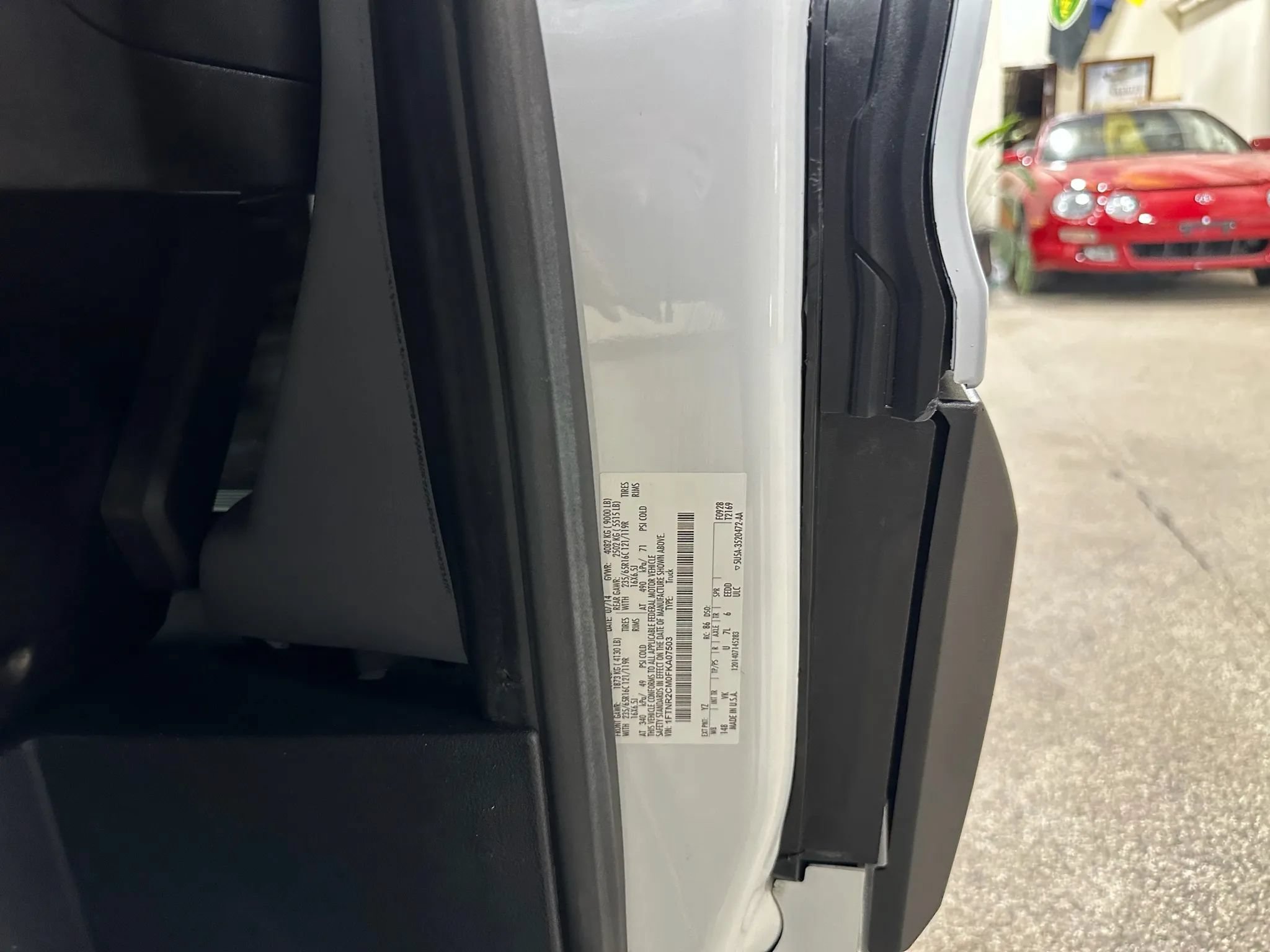 Used 2015 Ford Transit 250 148 Medium Roof RWD image 65