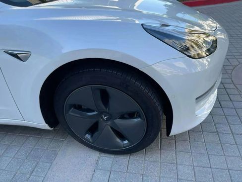 Used 2020 Tesla Model 3 Standard Range image 27