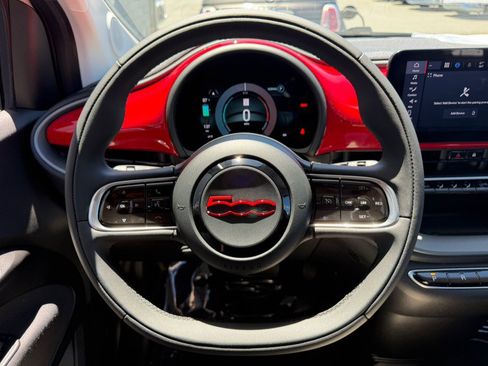 Used 2024 FIAT 500 e (RED) FWD image 12