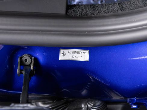 Used 2020 Ferrari 812 Superfast RWD image 15