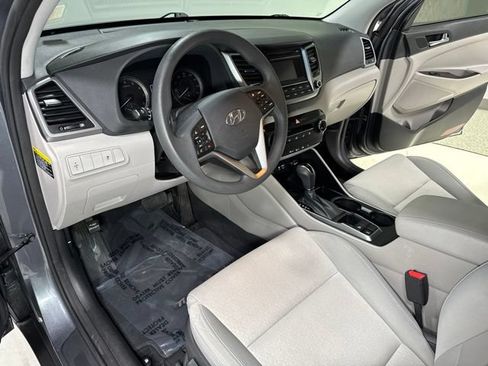 Used 2018 Hyundai Tucson SE AWD/4WD image 10