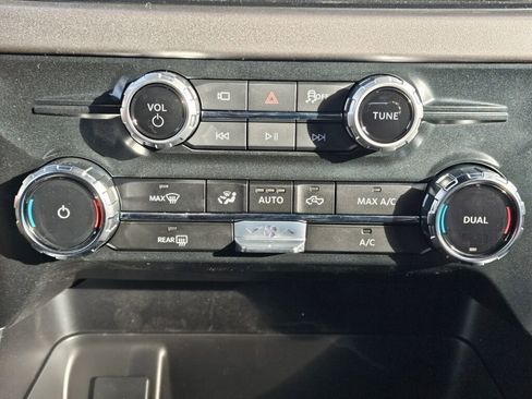 New 2025 Ford F150 XLT w/ Equipment Group 301A Standard image 17