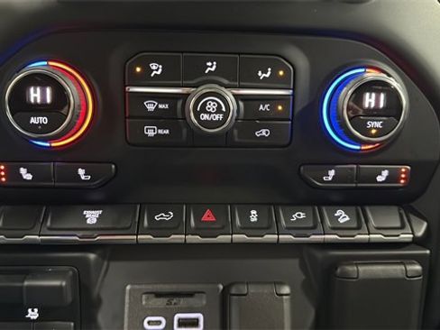 Used 2022 Chevrolet Silverado 3500 LTZ image 16