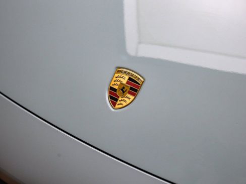 Used 2025 Porsche 911 Carrera 4 GTS image 12