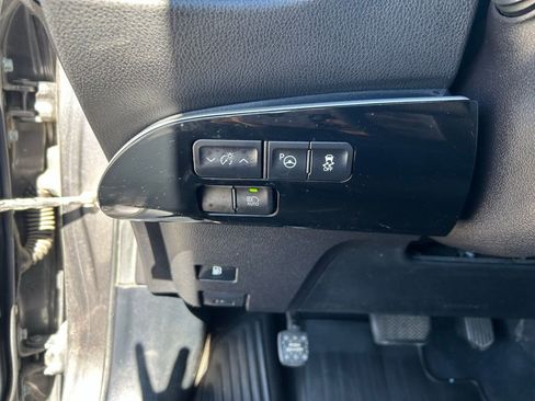 Used 2017 Toyota Prius Two w/ Prius Two Safety Plus Package image 24