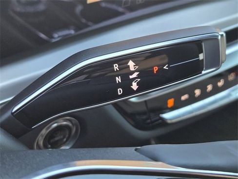 New 2025 Cadillac Lyriq Luxury image 13