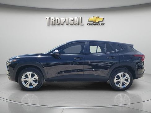 New 2026 Chevrolet Trax LS FWD image 2