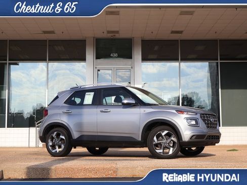 Certified 2025 Hyundai Venue SEL FWD image 2