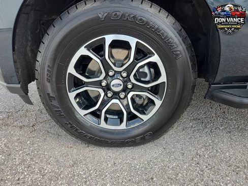 Used 2024 Ford Expedition XLT AWD/4WD image 26