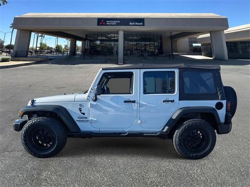 Used 2017 Jeep Wrangler Unlimited Sport w/ Connectivity Group image 2