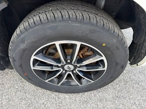 Used 2018 Dodge Journey SE w/ Popular Equipment Group FWD image 13