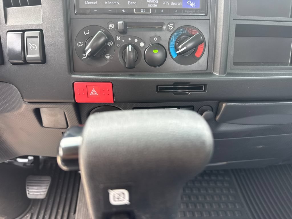 Used 2024 Chevrolet Low Cab Forward 4500 XD RWD image 17