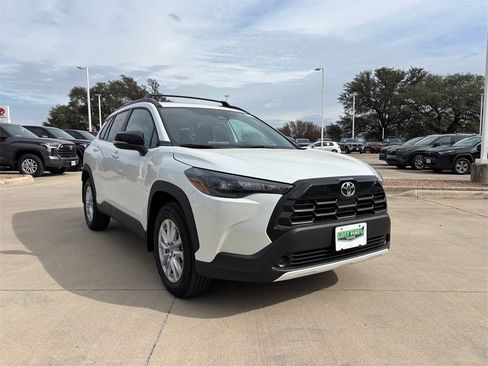 New 2026 Toyota Corolla Cross LE w/ Moonroof Package image 7