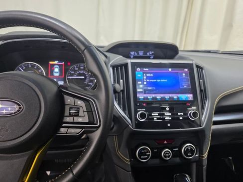 Used 2021 Subaru Crosstrek 2.5i Sport w/ Moonroof Package image 17