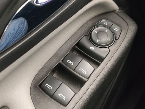Used 2022 Chevrolet Equinox LT FWD image 27