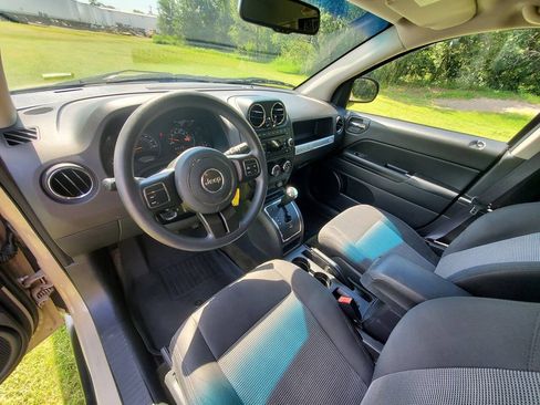 Used 2017 Jeep Compass Sport w/ Power Value Group AWD/4WD image 11