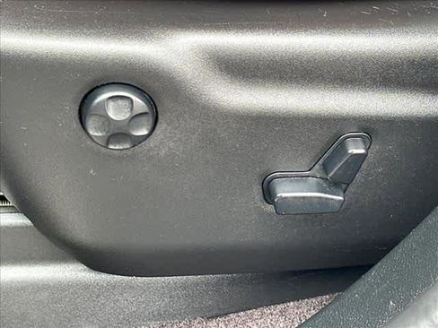 Used 2018 Jeep Grand Cherokee Summit w/ Trailer Tow Group IV image 19