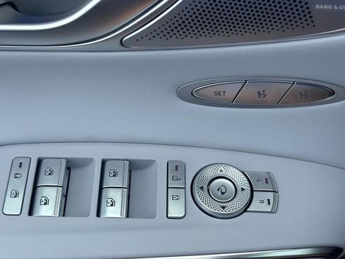 New 2026 Genesis GV70 2.5T Advanced AWD/4WD image 19