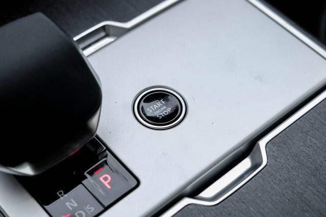 New 2026 Land Rover Range Rover SE AWD/4WD image 26