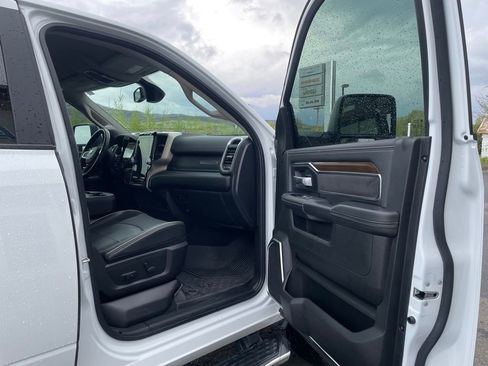Used 2024 RAM 2500 Laramie AWD/4WD image 21