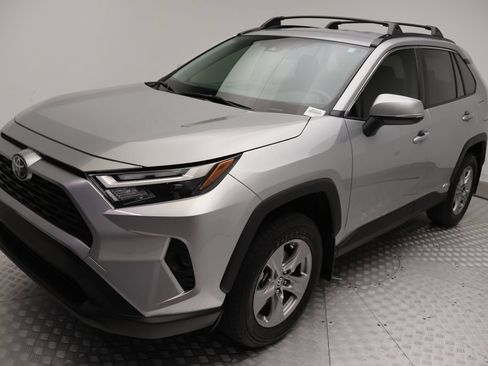 Certified 2025 Toyota RAV4 XLE AWD/4WD image 2