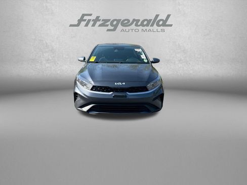 Used 2024 Kia Forte LXS w/ LXS Technology Package image 2