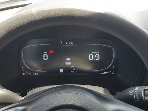 Used 2023 Kia Soul LX w/ LX Technology Package FWD image 25