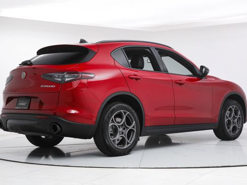 Used 2026 Alfa Romeo Stelvio Sprint w/ Convenience Package AWD/4WD image 5