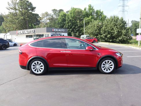 Used 2018 Tesla Model X 100D AWD/4WD image 11
