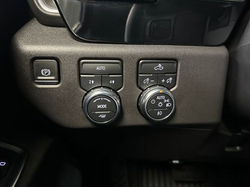 Certified 2023 GMC Sierra 1500 Elevation image 12