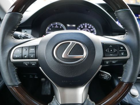 Used 2018 Lexus ES 350 w/ Premier Package image 25