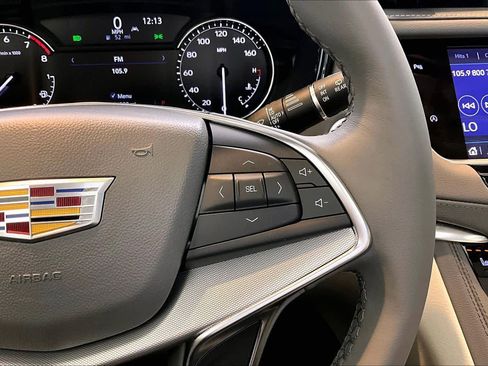 Used 2022 Cadillac XT5 Premium Luxury FWD image 25