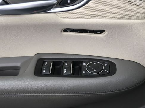 Used 2018 Cadillac XT5 Luxury w/ Driver Awareness Package image 24