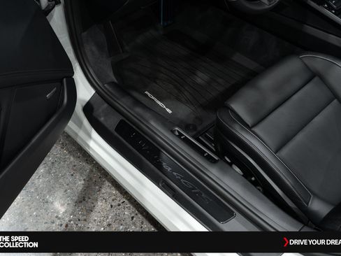 Used 2025 Porsche 911 Targa 4 GTS image 15