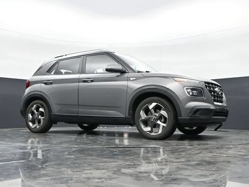 Used 2020 Hyundai Venue SEL w/ Convenience + Premium Package FWD image 34