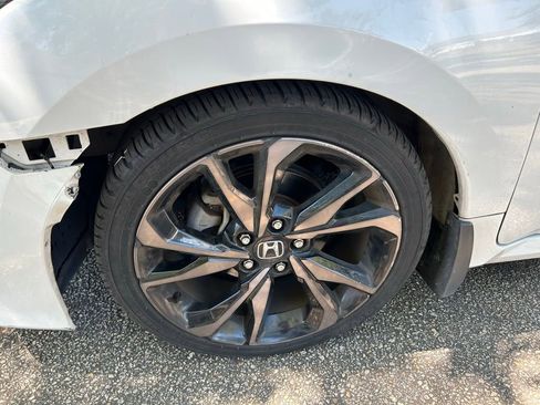 Used 2019 Honda Civic Sport image 9