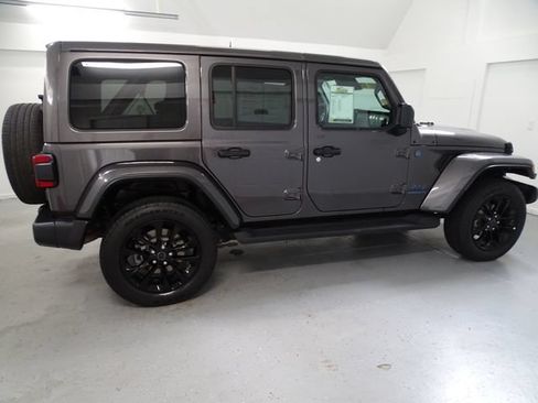 Certified 2025 Jeep Wrangler Unlimited Sahara AWD/4WD image 22