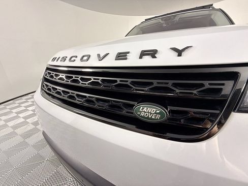 Used 2018 Land Rover Discovery HSE AWD/4WD image 36