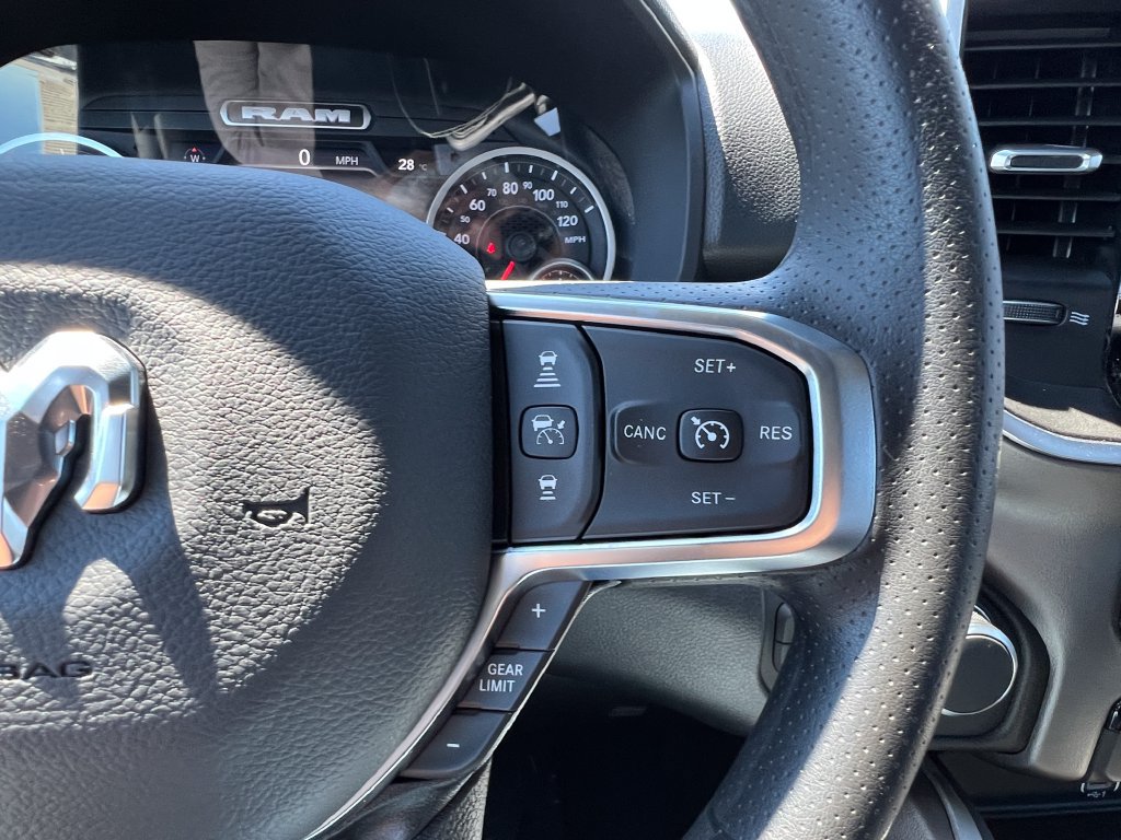 New 2026 RAM 1500 Express AWD/4WD image 21