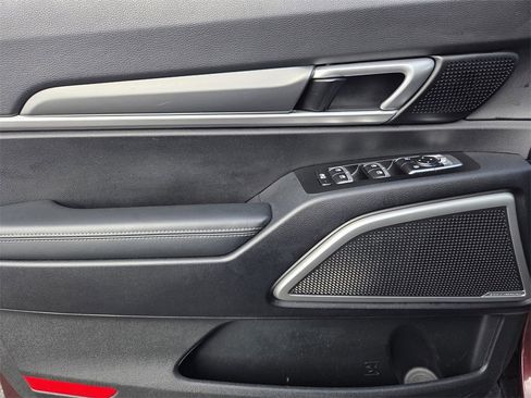 Used 2022 Kia Telluride S image 16