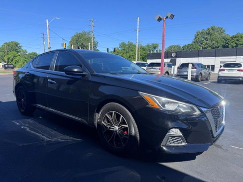 Used 2019 Nissan Altima 2.5 S FWD image 7