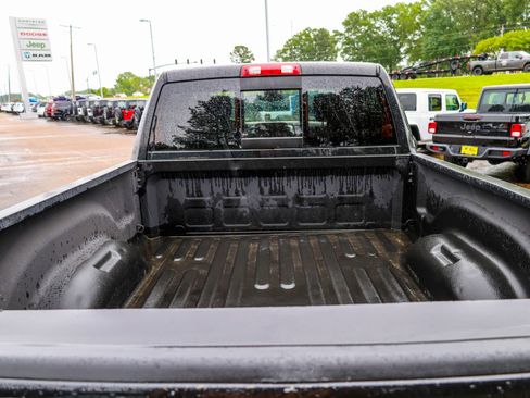 Used 2016 RAM 2500 SLT w/ Snow Chief Group AWD/4WD image 8