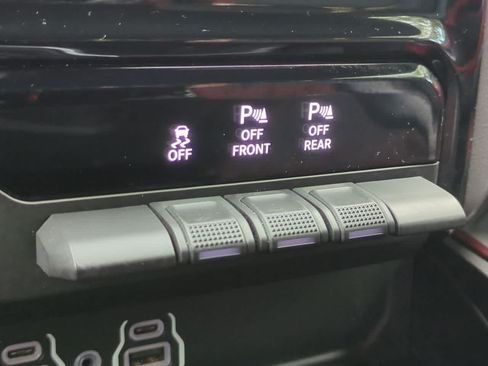 Certified 2025 RAM 1500 Rebel w/ Rebel Level 1 Equipment Group AWD/4WD image 18