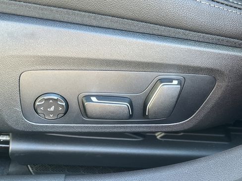 New 2026 BMW 330i Sedan w/ Premium Package image 20