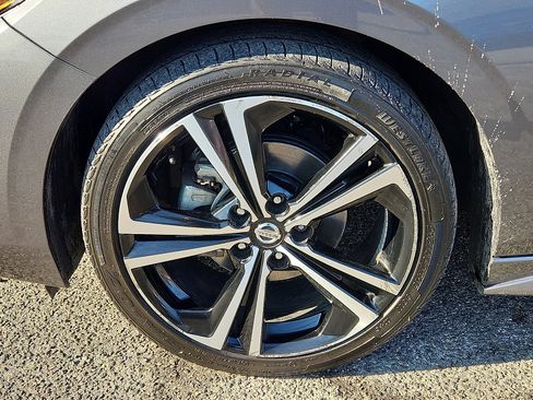 Used 2021 Nissan Sentra SR image 8